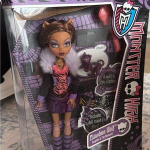 Monster High Clawdeen Wolf Doll original series 2011